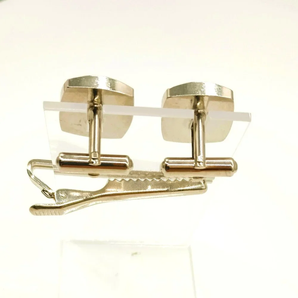 N/A cufflinks tie